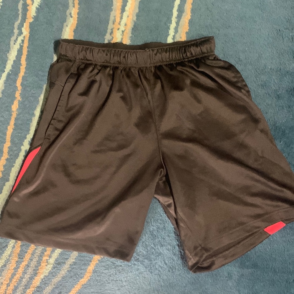 Russell Men’s Black & Red Reversible Athletic Shorts Pockets